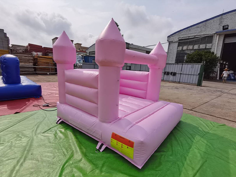 commercial bouncy castle 
