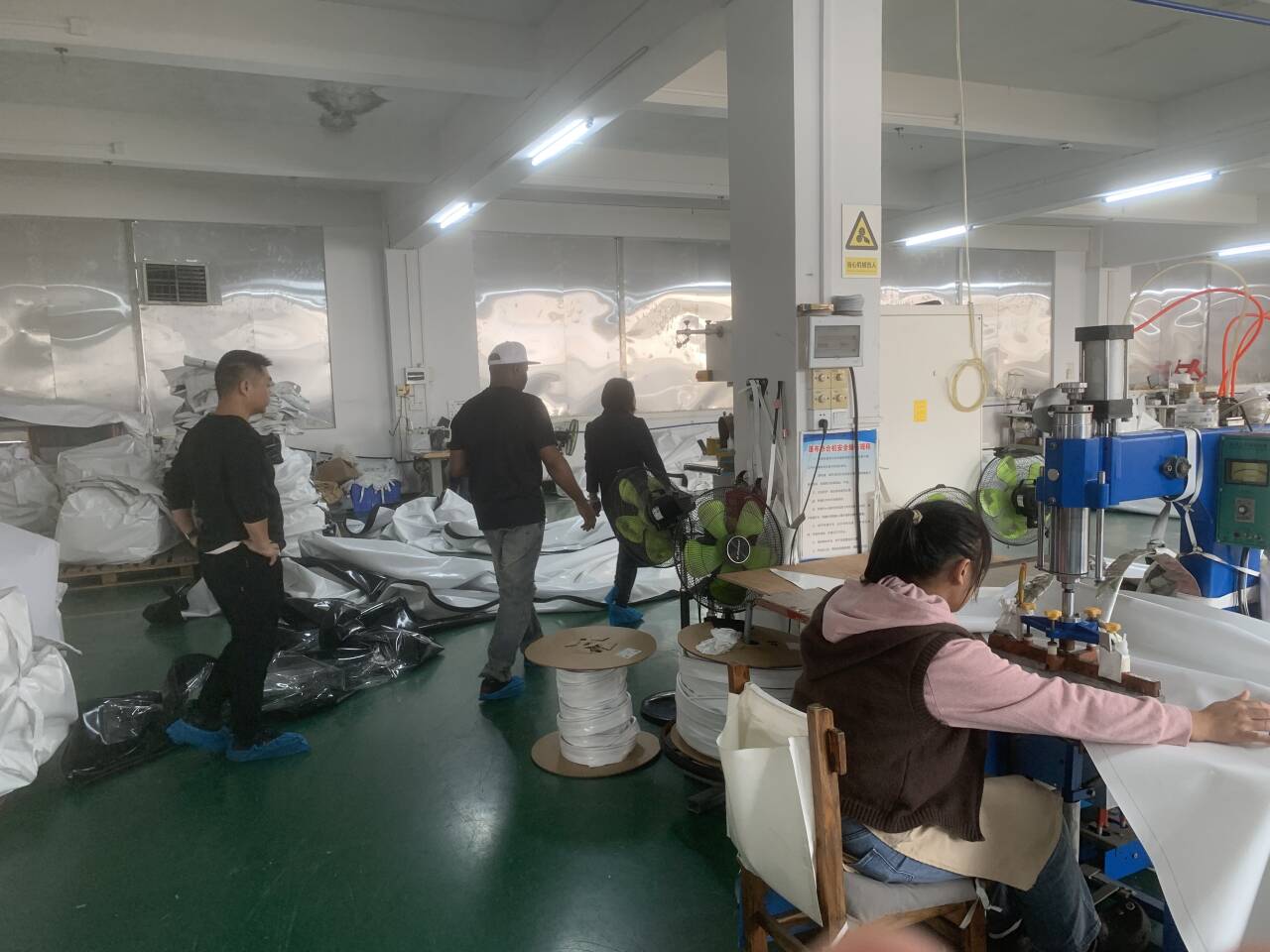 pop up aluminum tent