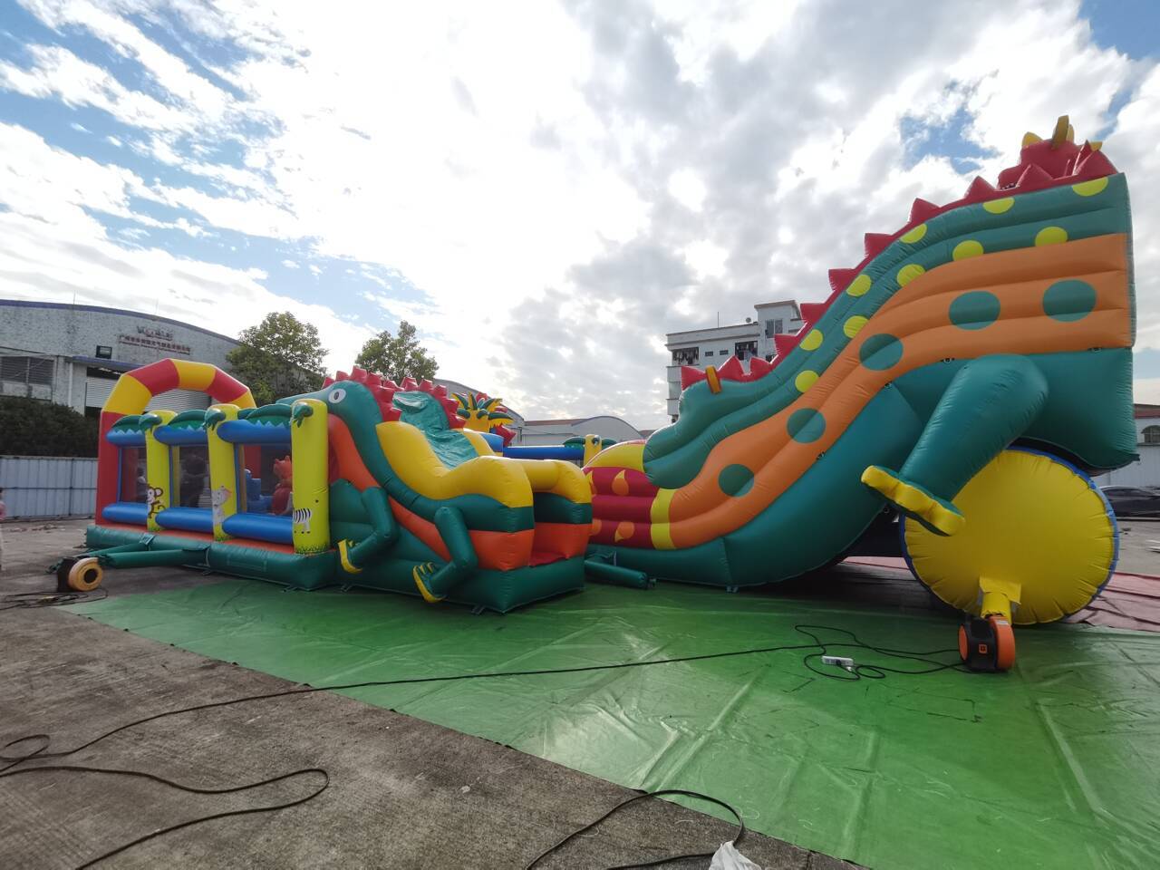 dragon inflatable obstacle course 