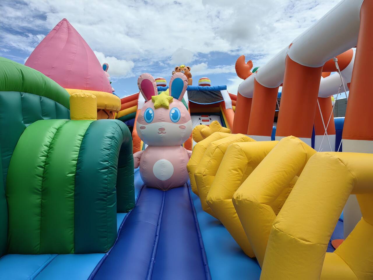 Inflatable funcity